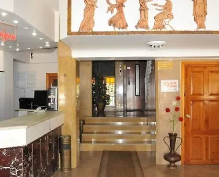 Perlo Hotel 3*